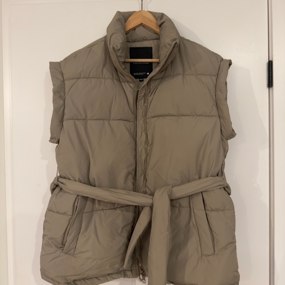 Noize Women's Beige Puffer Vest